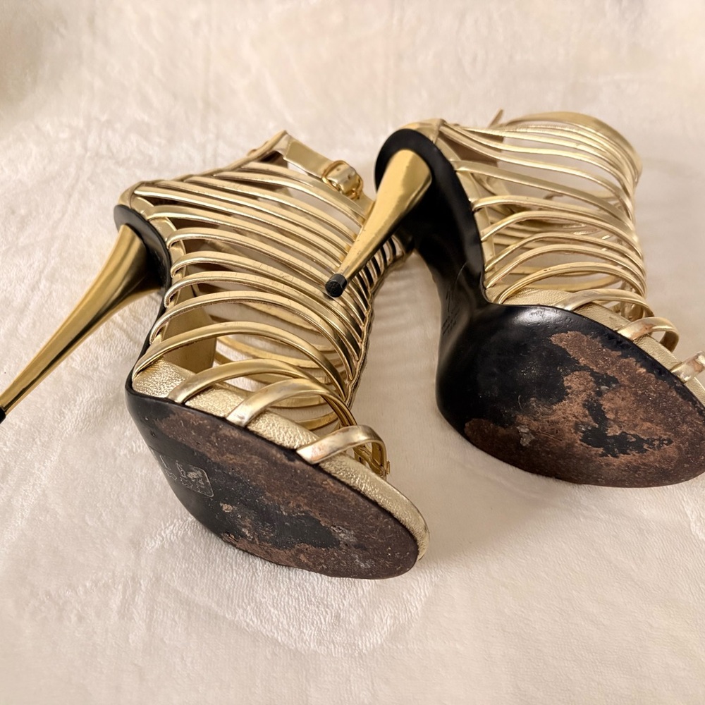 🤩Giuseppe Zanotti Metallic Gold Strappy Cage Heels - Picture 7 of 10